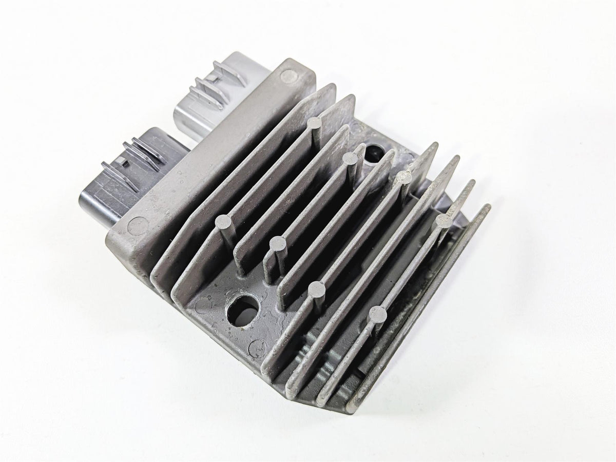 2015 BMW R1200GS K50 Rectifier Voltage Regulator FH020AA 12318523367 {{ shop.shopifyCountryName }} - Mototech271