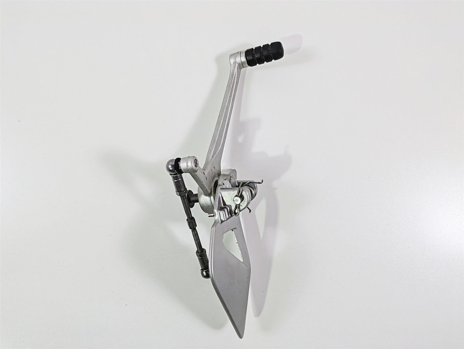 2019 BMW R1250RT K52 Shifter + Footpeg Mount 46718560382 35218534746 {{ shop.shopifyCountryName }} - Mototech271