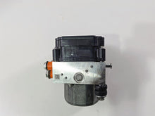 Load image into Gallery viewer, 2016 Harley Touring FLHR Road King  Abs Brake Pump Module Unit 41100013A
