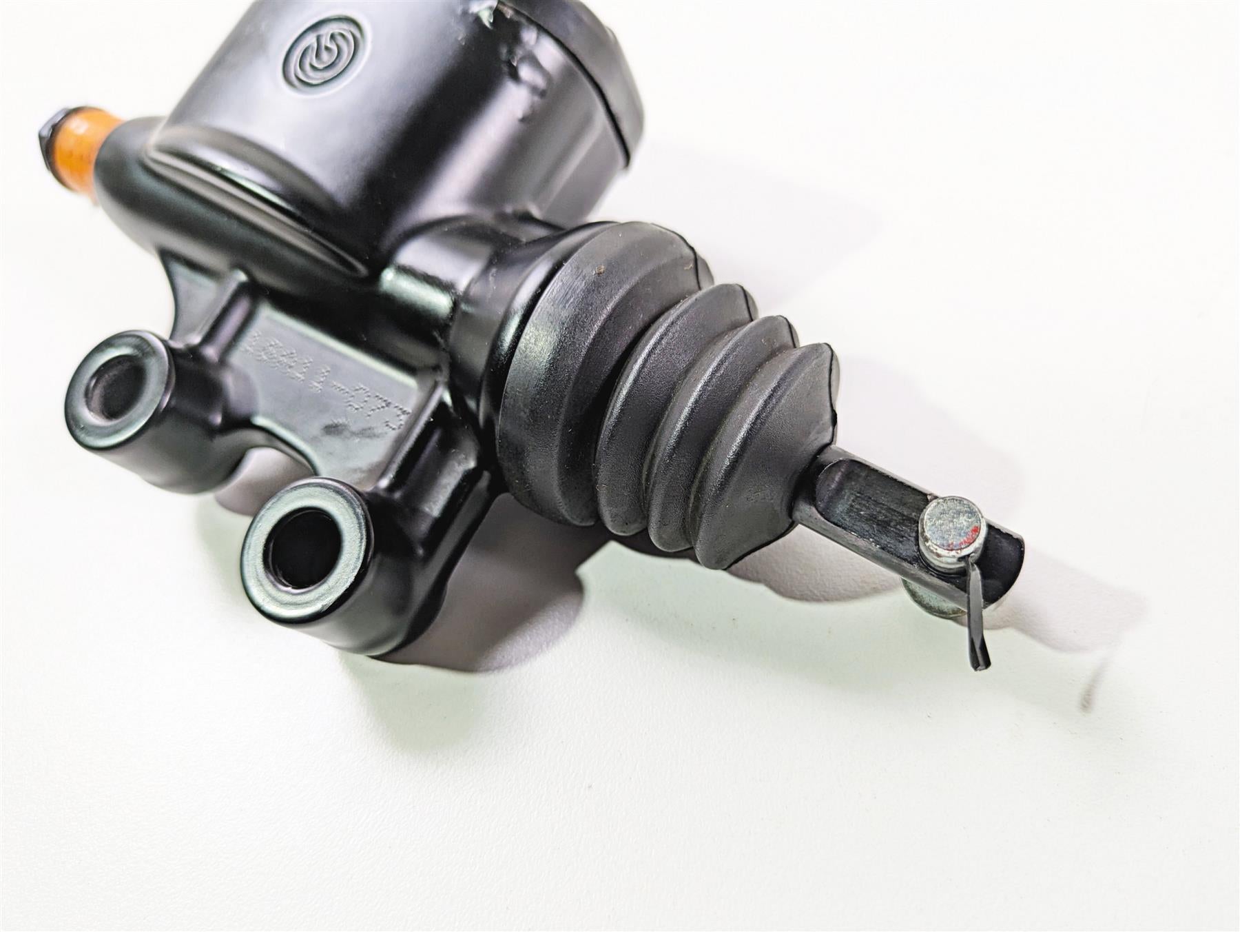 2016 Harley Touring FLHR Road King Rear Brake Master Cylinder Brembo 41700028A {{ shop.shopifyCountryName }} - Mototech271
