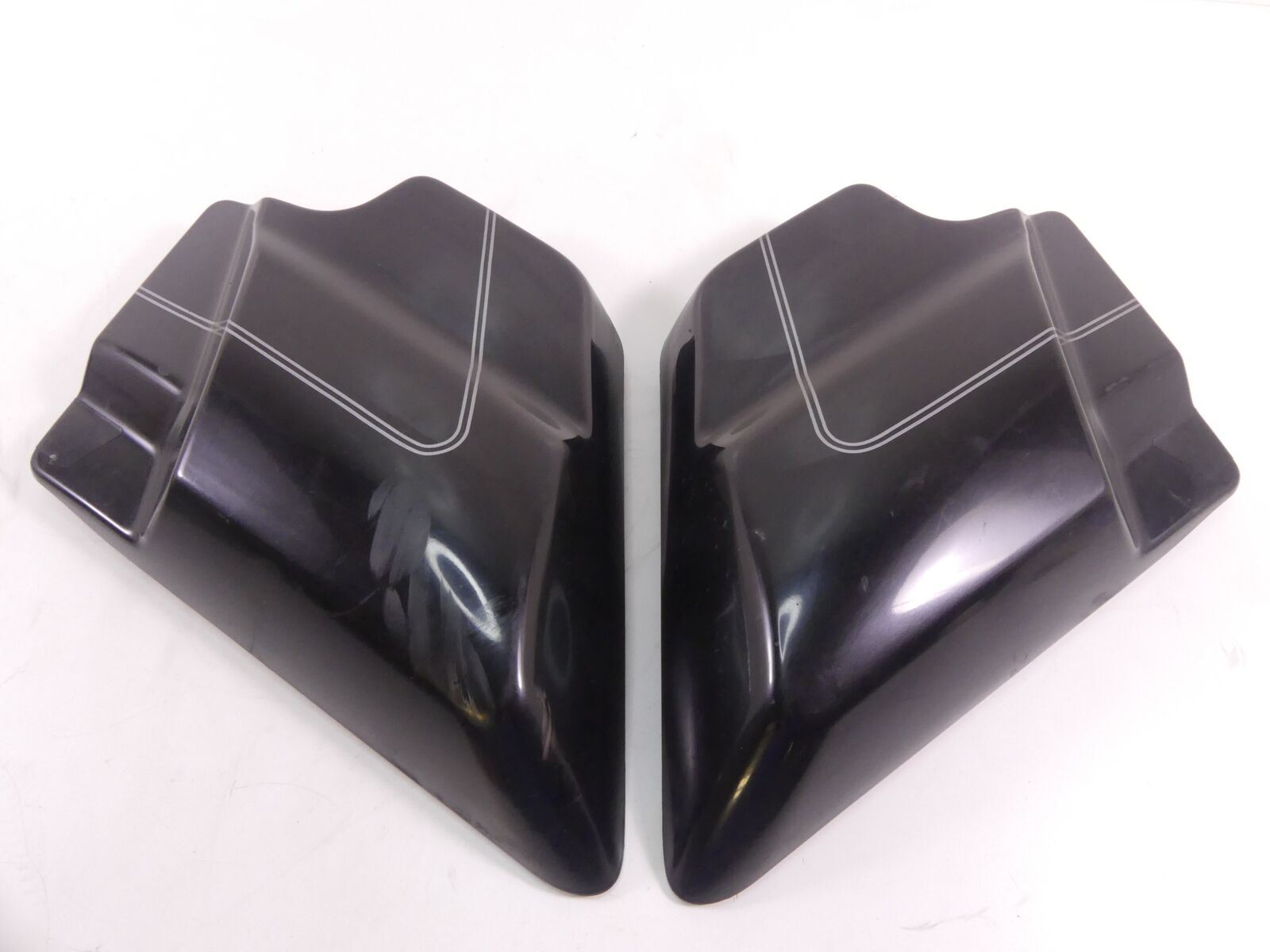 2009 Harley Touring FLHTCU Electra Glide Side Cover Fairing Set 66670-09BHY {{ shop.shopifyCountryName }} - Mototech271