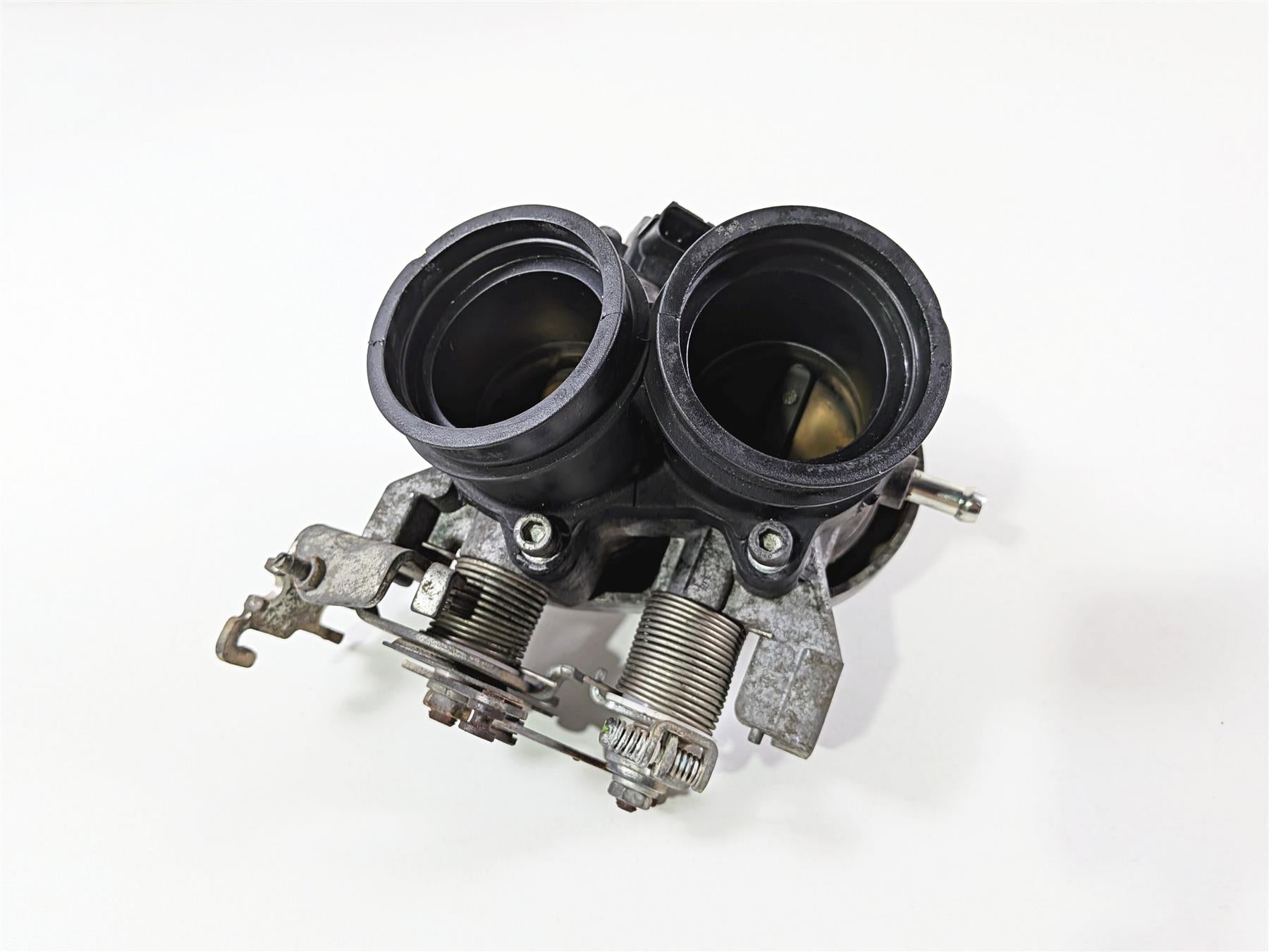 2016 Victory Cross Country Throttle Body Fuel Injection Set 1205085 {{ shop.shopifyCountryName }} - Mototech271