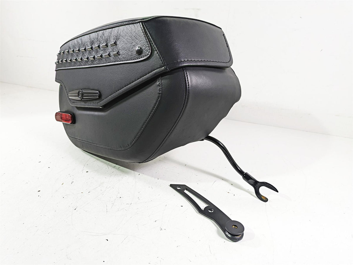 2019 Harley FLHCS Softail Heritage Right Saddle Bag Saddlebag 90201436 {{ shop.shopifyCountryName }} - Mototech271