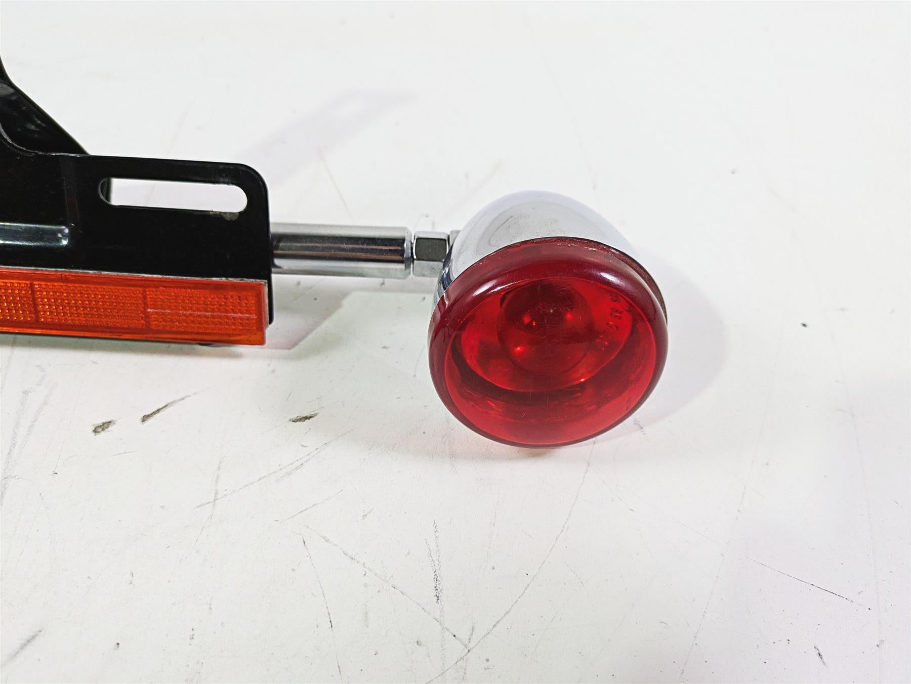 2002 Harley Dyna FXDL Low Rider Rear Blinker Bar Turn Signal Set - Read 68977-00 {{ shop.shopifyCountryName }} - Mototech271
