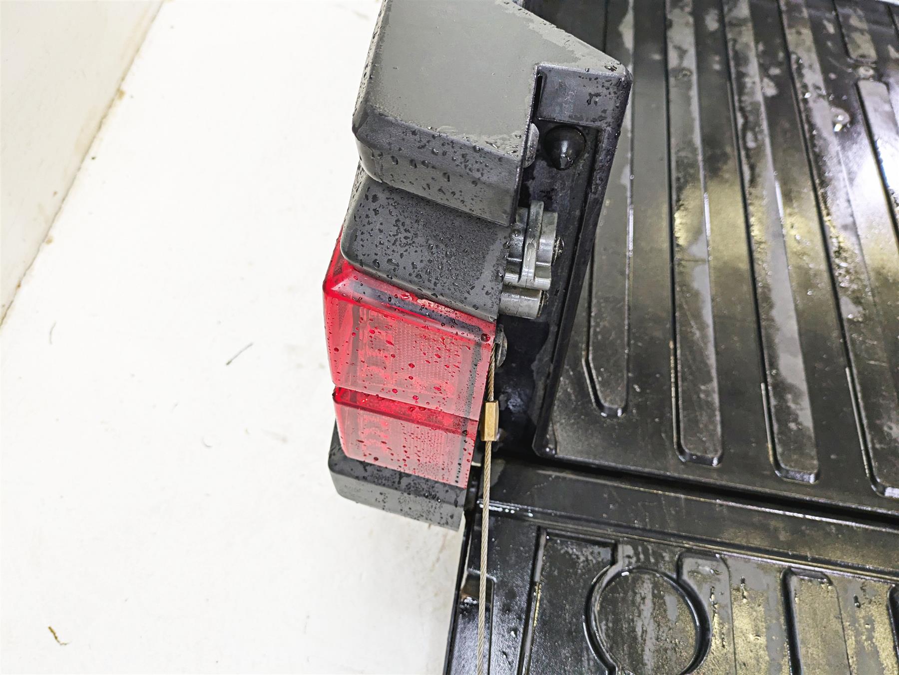 2022 Polaris Ranger 1000 Premium Rear Trunk Bed Assembly READ 2208995 {{ shop.shopifyCountryName }} - Mototech271