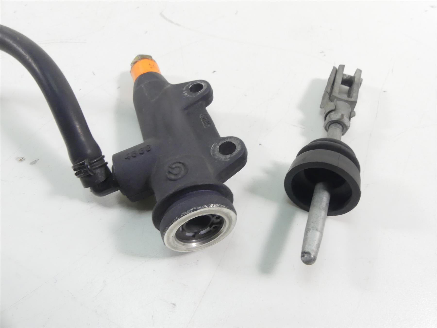 2004 Aprilia RSV1000 R Mille Rear Brembo Brake Master Cylinder AP8133875 {{ shop.shopifyCountryName }} - Mototech271