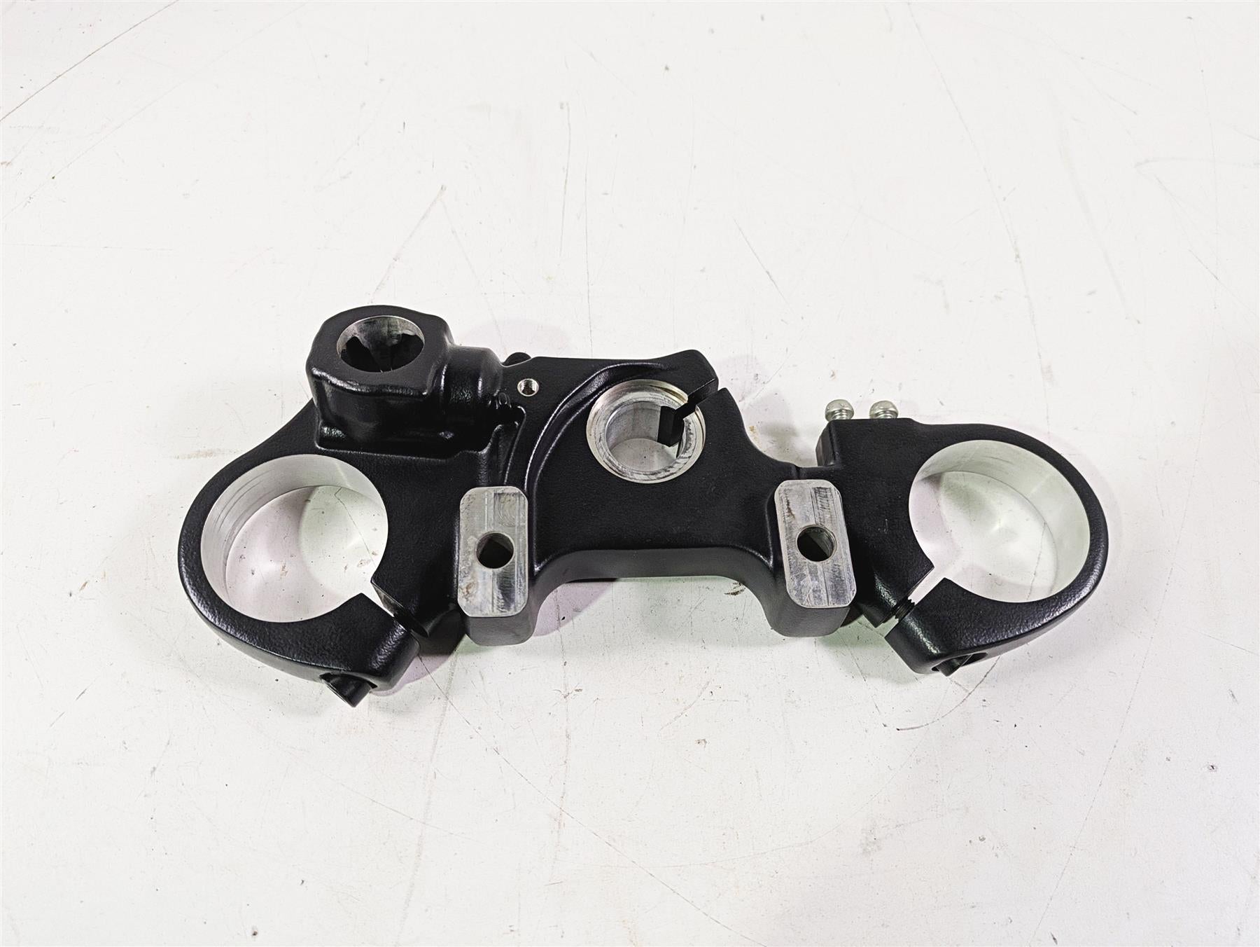2022 Harley RA1250 S Pan America Upper Triple Tree Steering Clamp 45900242 {{ shop.shopifyCountryName }} - Mototech271