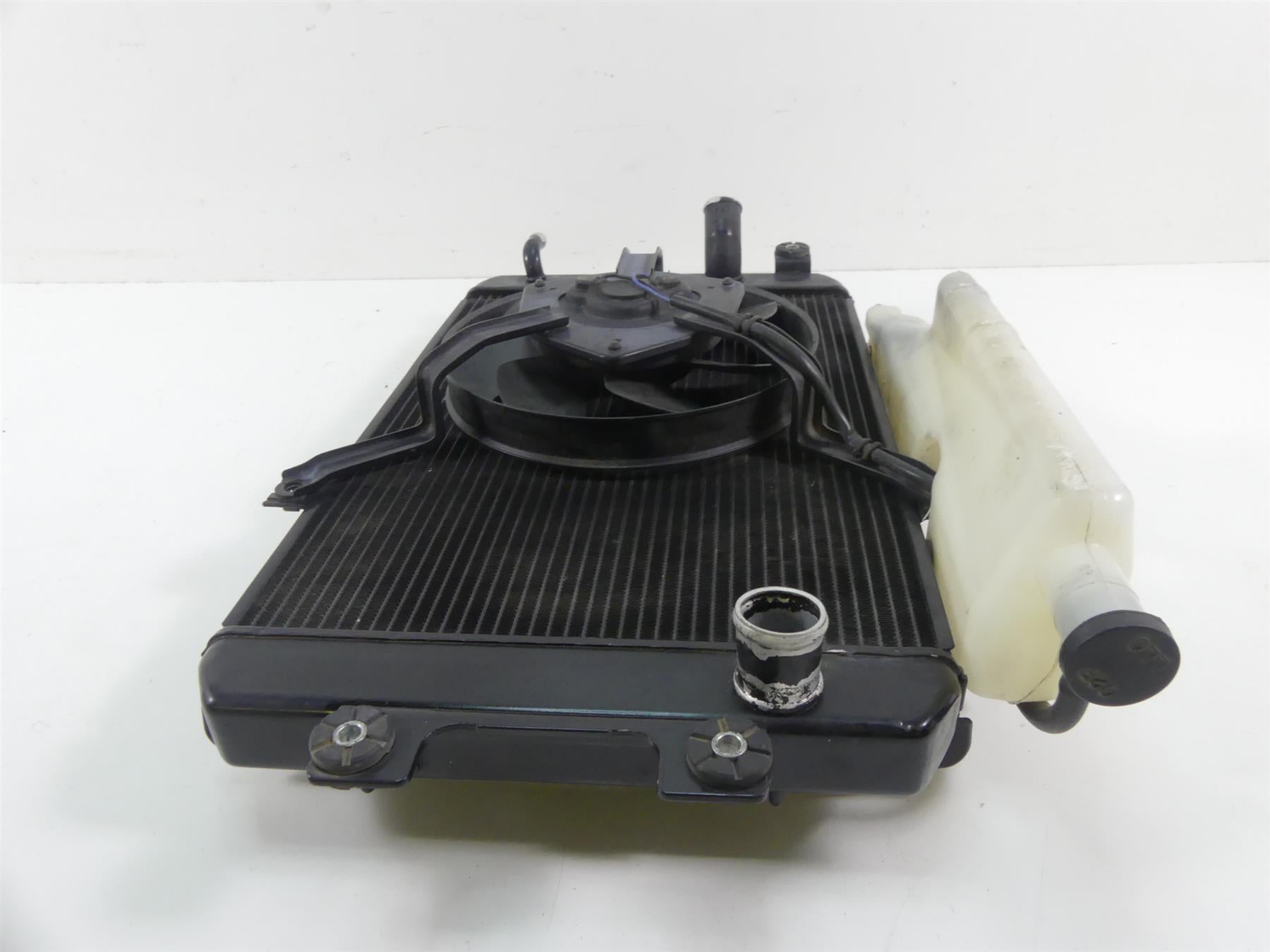 2007 Suzuki M109R VZR1800 Boulevard Radiator Fan Reservoir Hoses 17710-48G00 {{ shop.shopifyCountryName }} - Mototech271