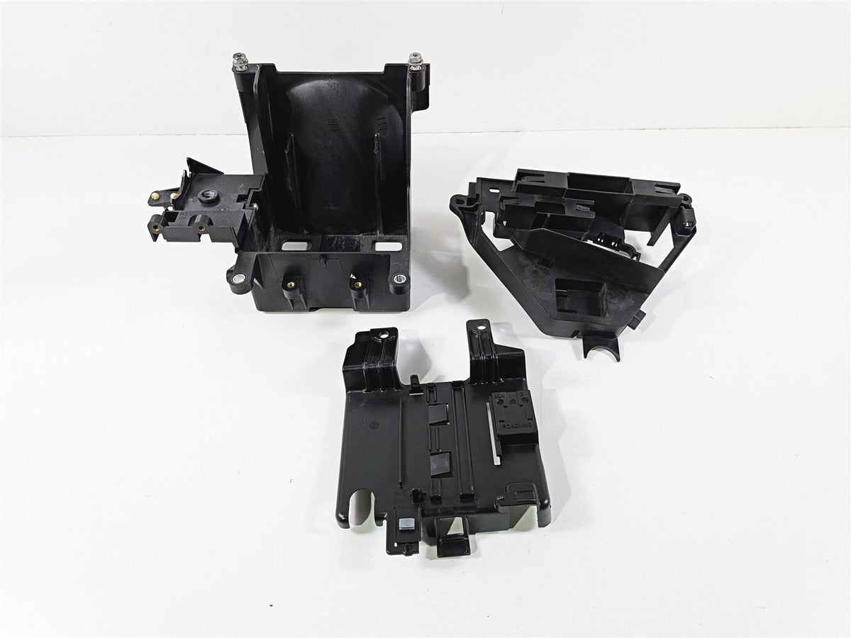 2014 Harley Touring FLHTK Electra Glide Battery & Electrical Holder 66000010A-Mototech271