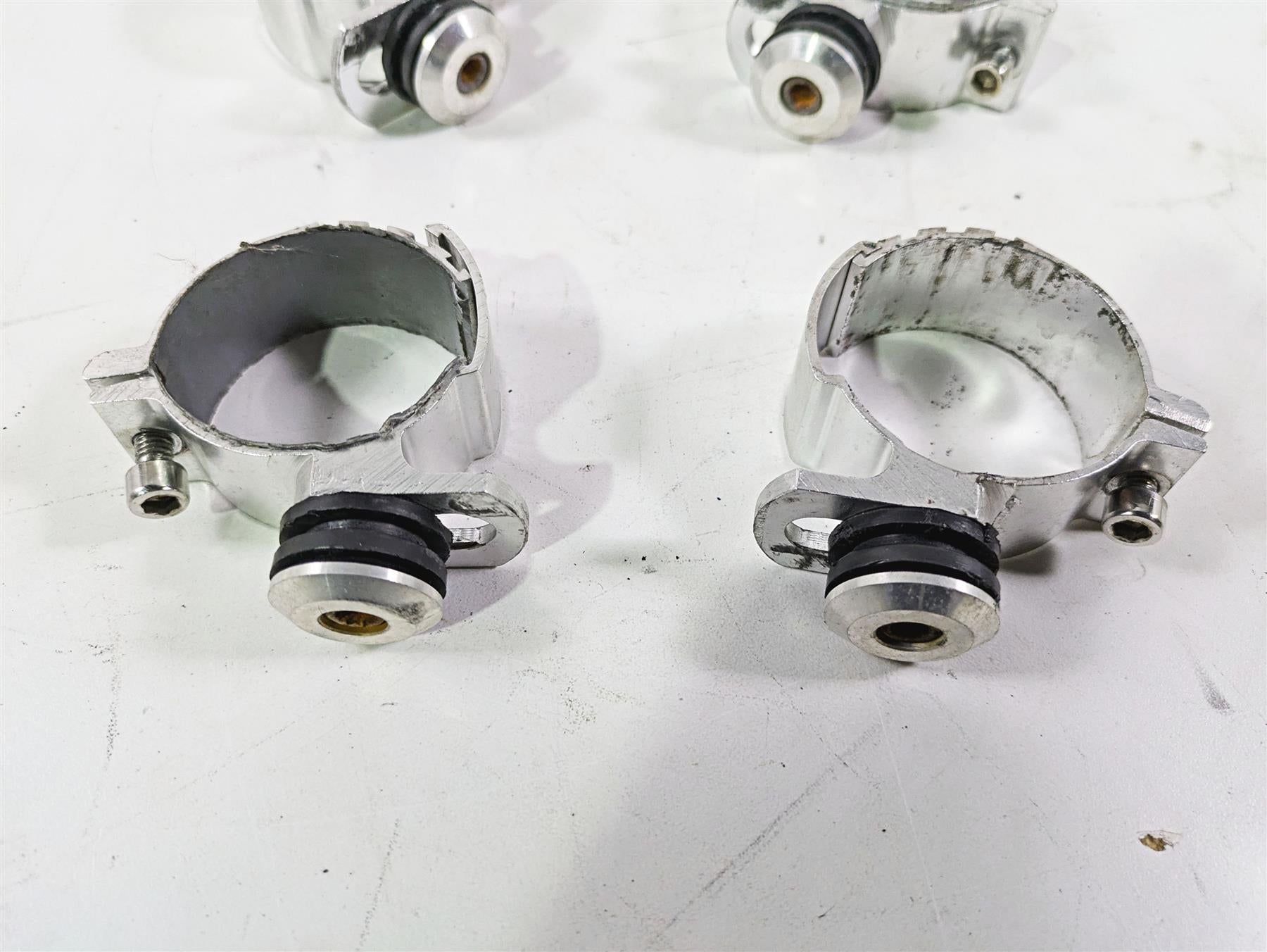 2017 Harley Dyna FXDB Street Bob Windshield Wind Shield Screen Clamps Mount Set {{ shop.shopifyCountryName }} - Mototech271