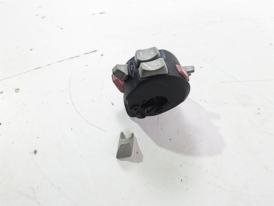 2015 BMW R1200GS Adv K51 Left Hand Control Switch READ 61318549965 {{ shop.shopifyCountryName }} - Mototech271
