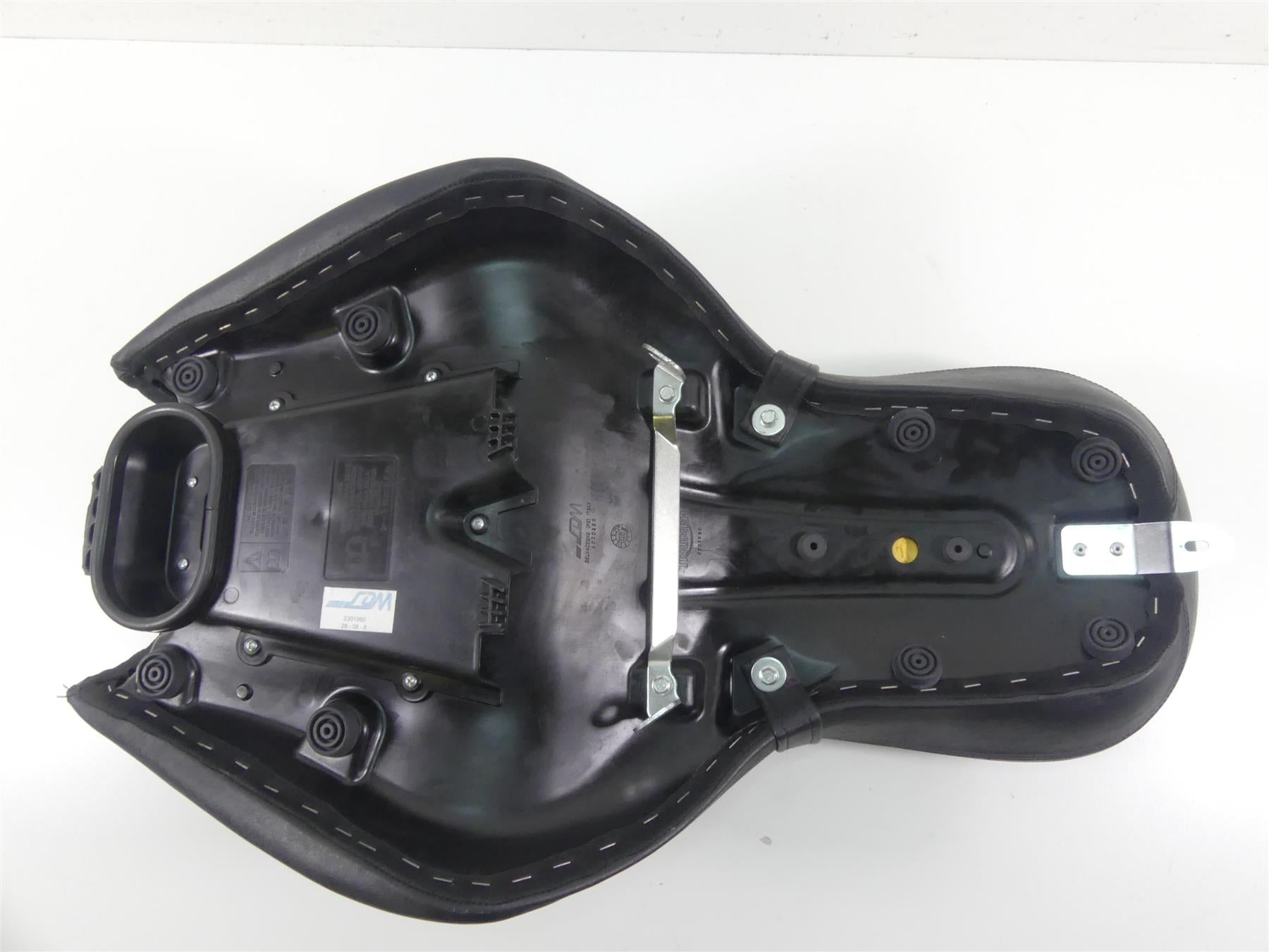 2013 Triumph Rocket 3 Touring Nice Duo Seat Saddle T2301980 {{ shop.shopifyCountryName }} - Mototech271