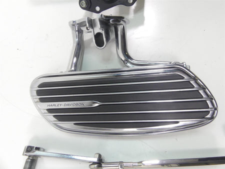 2009 Harley FLHTCU SE4 CVO E-Glide Floorboard Shifter Brake Pedal Set 51498-09A {{ shop.shopifyCountryName }} - Mototech271