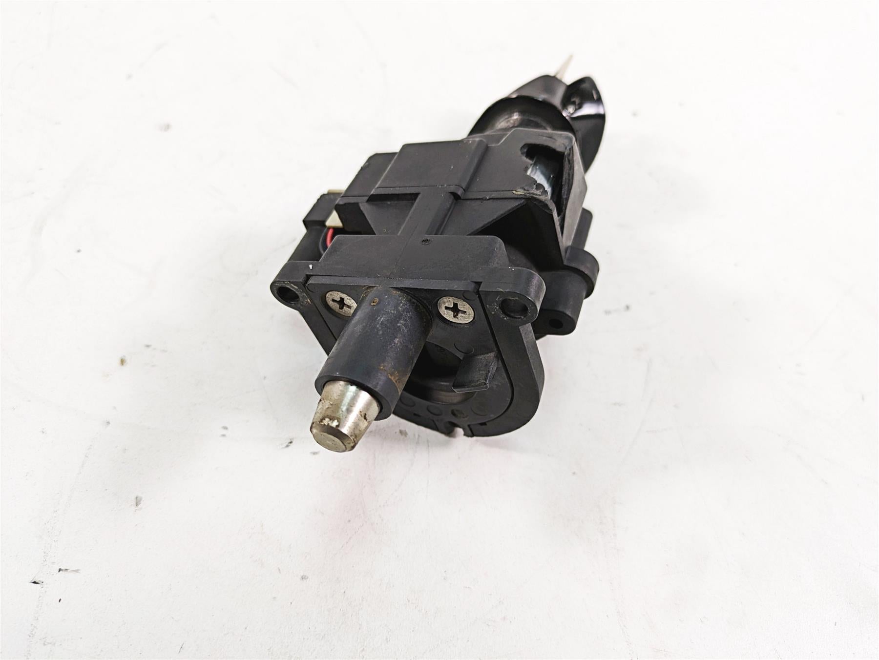 2018 Harley Touring FLHXSE CVO Street Glide Ignition Switch & Key -Read 45600057 {{ shop.shopifyCountryName }} - Mototech271