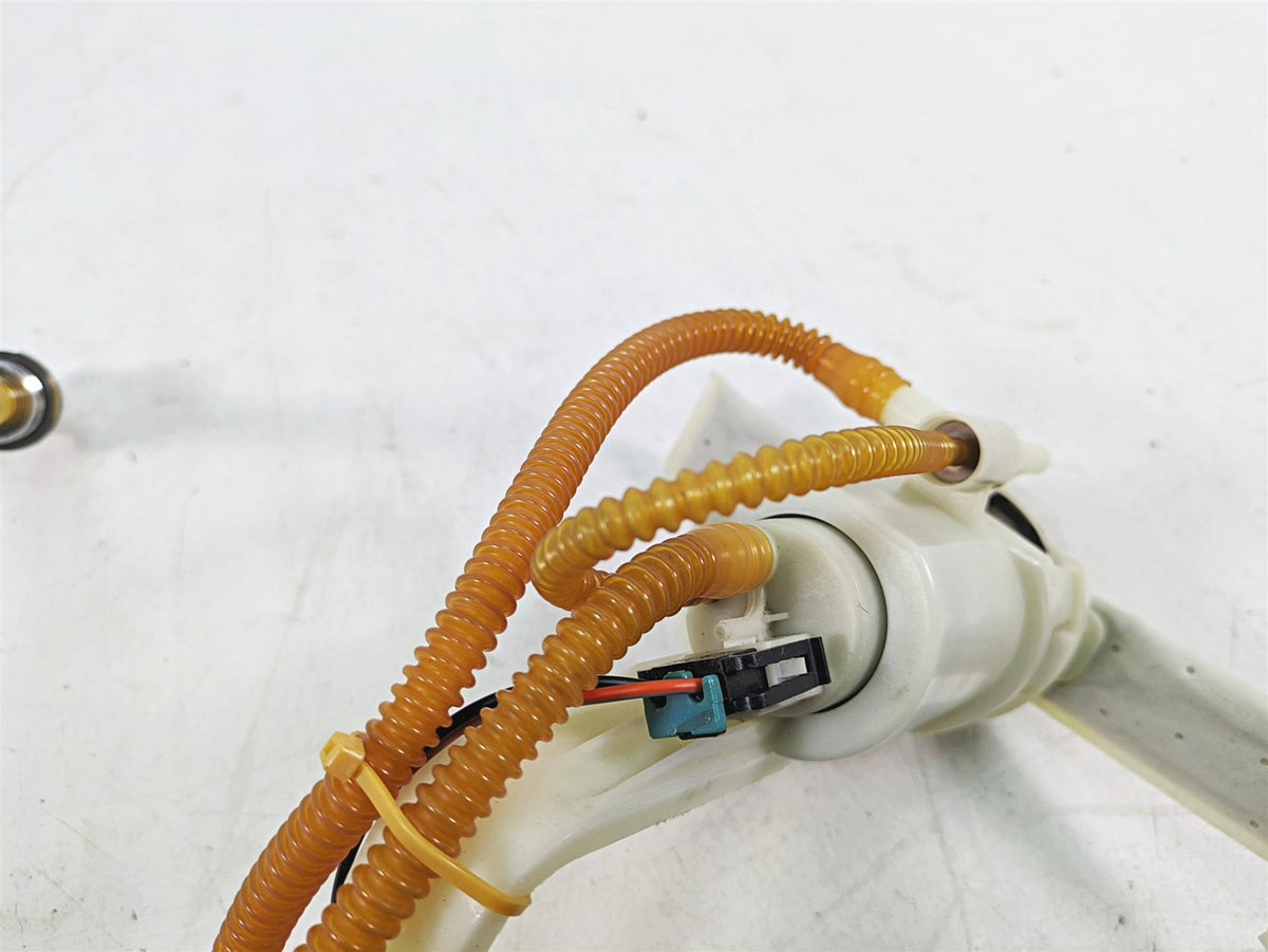 2020 Harley Touring FLHX Street Glide Fuel Gas Petrol Pump 62908-08 75069-08D {{ shop.shopifyCountryName }} - Mototech271