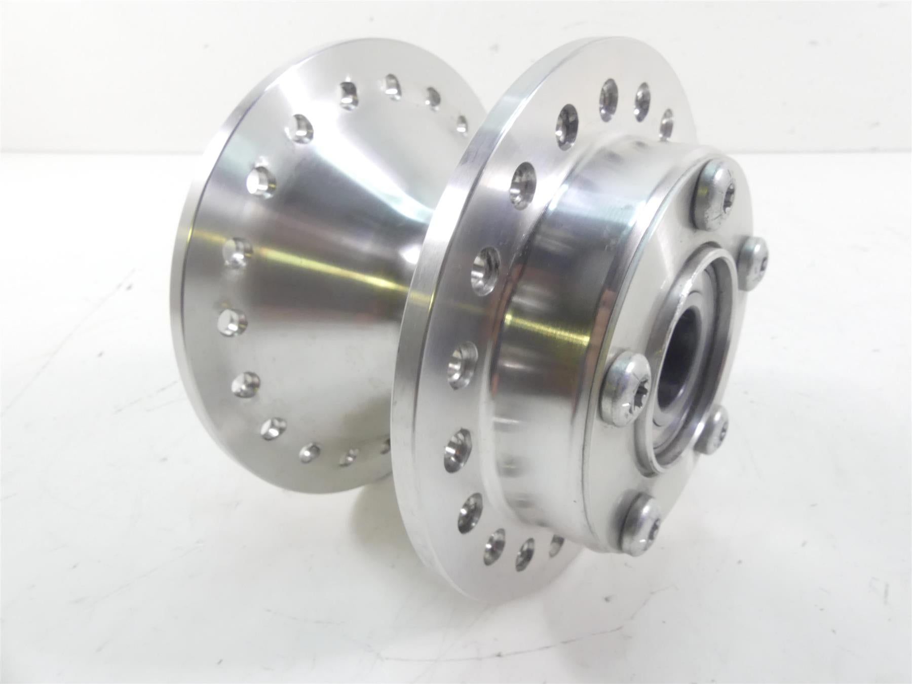 2021 Harley Softail FXBBS 114 Street Bob Front Spoke Wheel Hub 43300565 41426-07