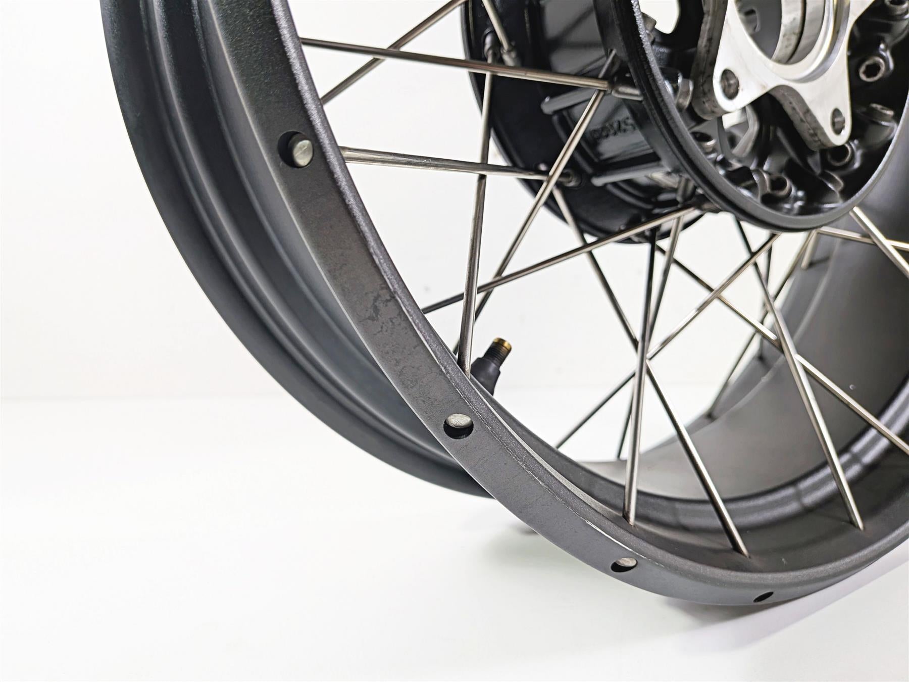 2023 BMW R nineT Scrambler K23 17x4.5 Cross Spoke Rear Wheel Rim 36318562513 {{ shop.shopifyCountryName }} - Mototech271