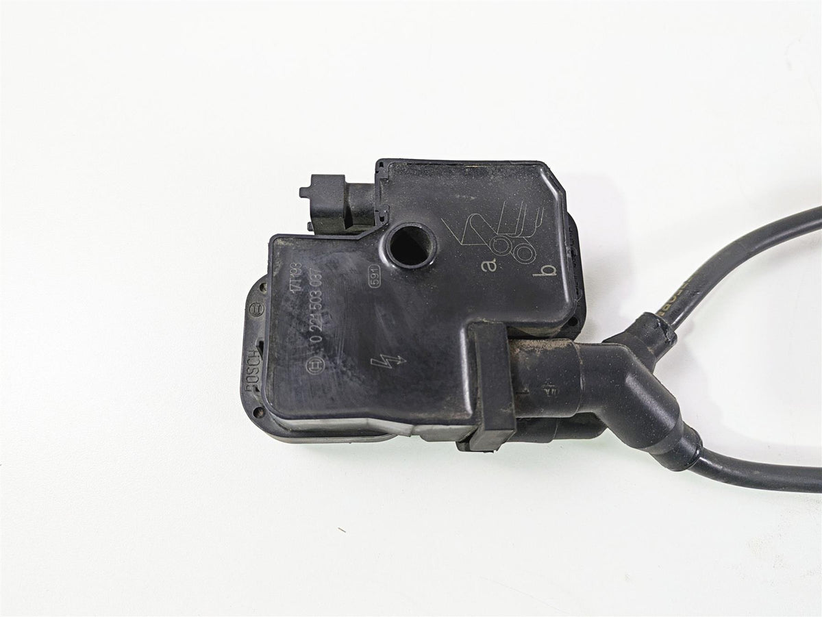 2018 Indian Springfield Dark Horse Ignition Coil Wires Plugs 4080060 2876049 {{ shop.shopifyCountryName }} - Mototech271