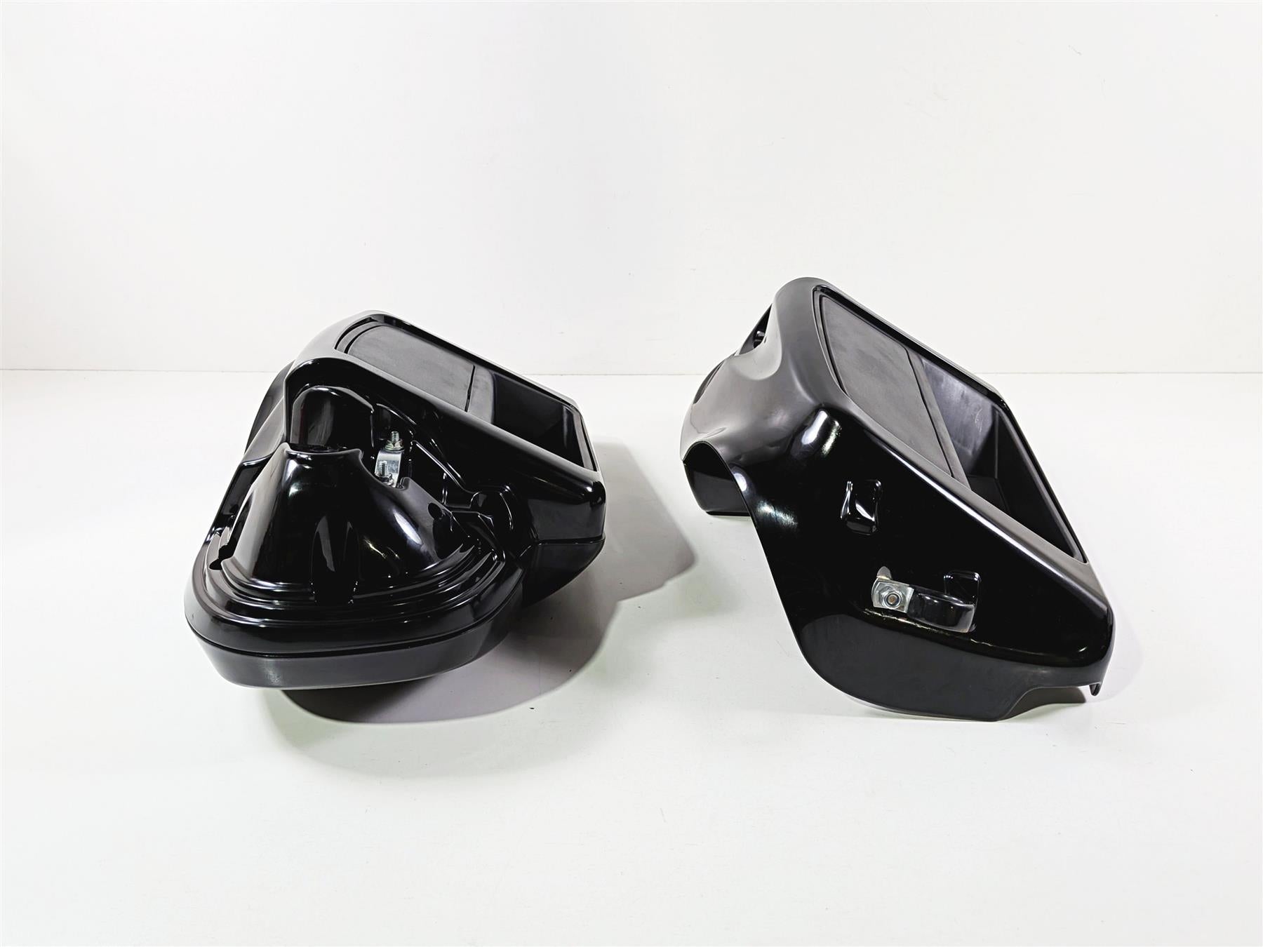 2017 Harley Touring FLHXS Street Glide Left Right Leg Fairing Set Speaker Holes {{ shop.shopifyCountryName }} - Mototech271