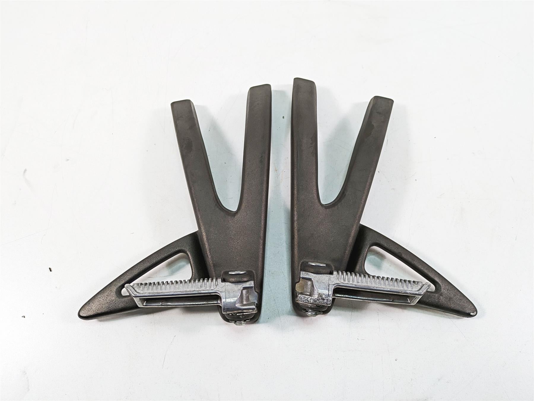 2008 Buell 1125 R Passenger Footpeg Foot Peg Set N0055.2ADCP N0054.2ADCP {{ shop.shopifyCountryName }} - Mototech271