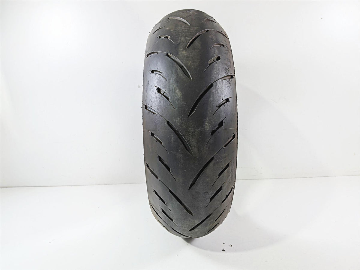 Used Motorcycle Rear Tire Dunlop 190/55R17 GPR-300 Sportmax DOT 1524 45067876 {{ shop.shopifyCountryName }} - Mototech271