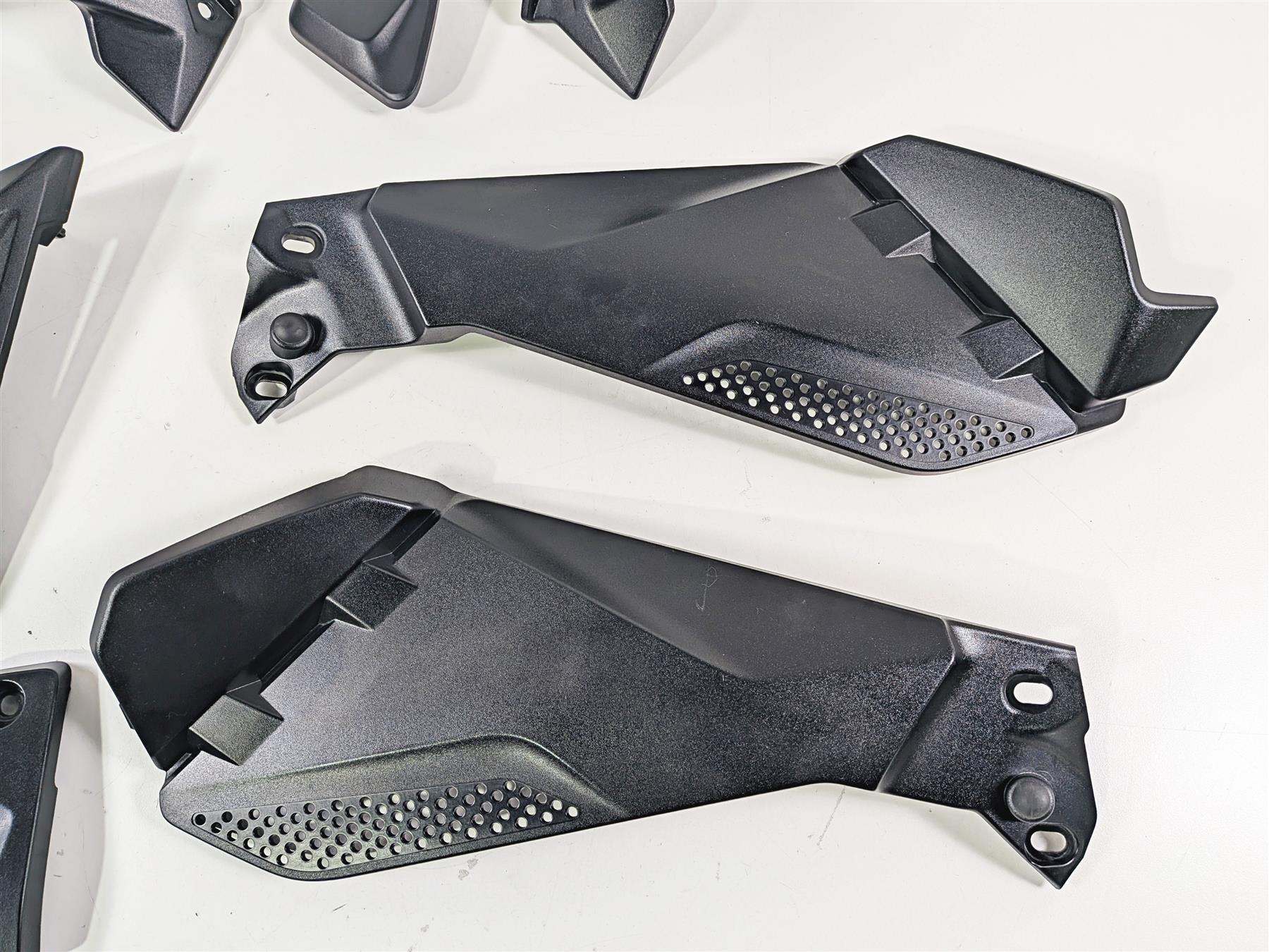 2016 BMW R1200 GS K50 Plastic Cover Infill Fairing Set 46638528675 46638528676 {{ shop.shopifyCountryName }} - Mototech271