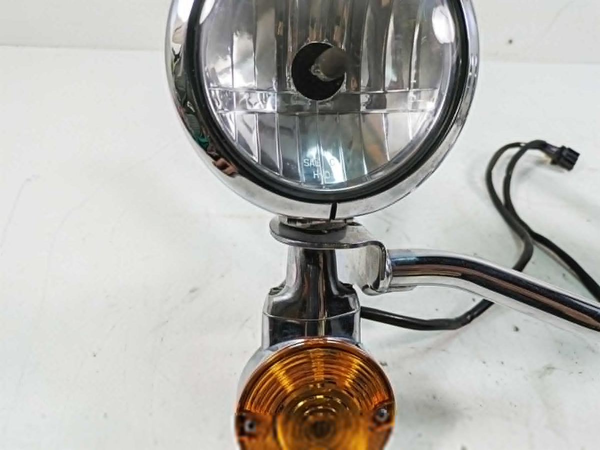2011 Harley Touring FLHR Road King Front Spotlight Blinker Bar 68712-94A {{ shop.shopifyCountryName }} - Mototech271