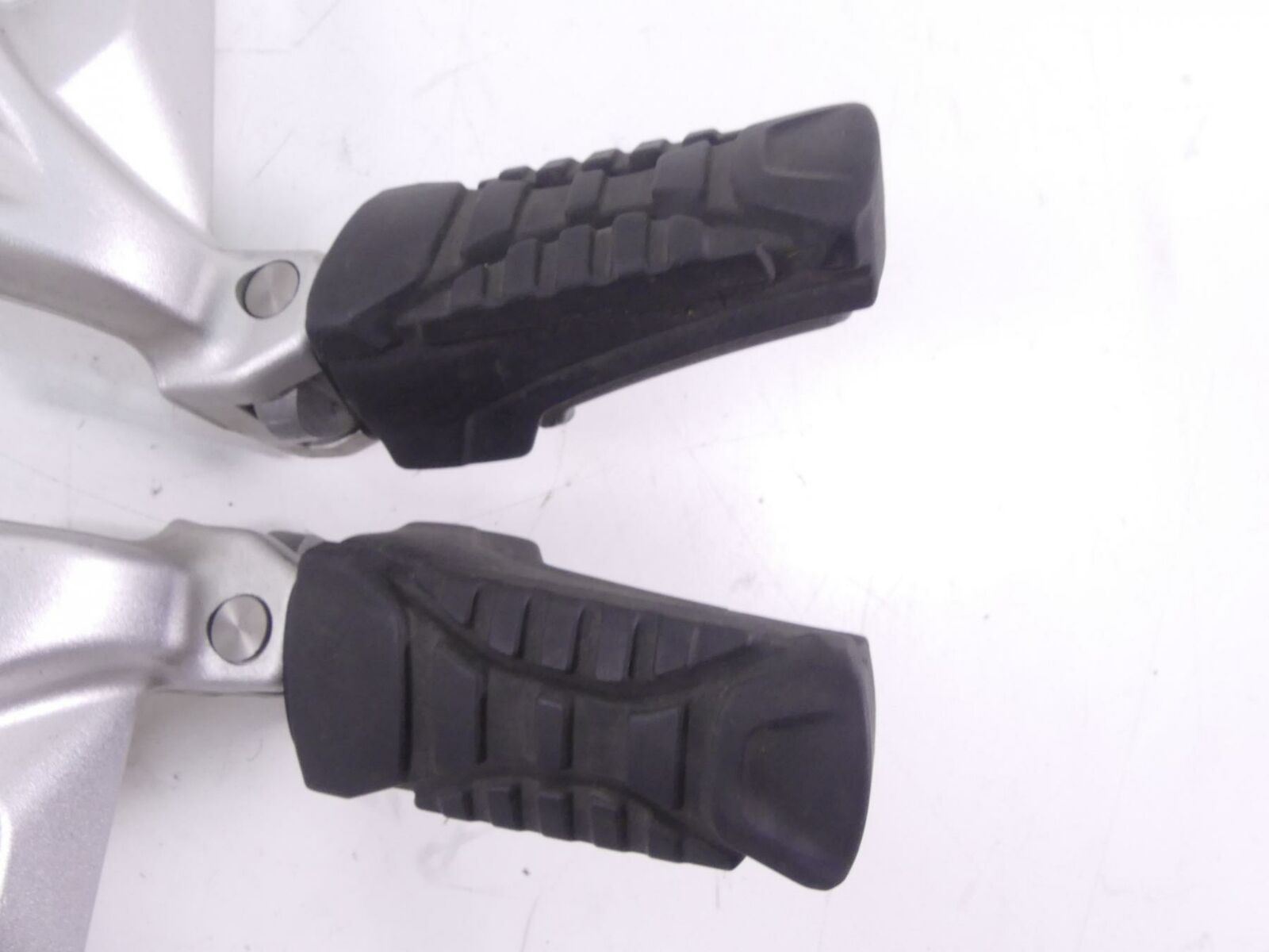 2017 BMW R1200GS GSW K50 Rear Passenger Foot Peg Footpeg Set 46718556265 {{ shop.shopifyCountryName }} - Mototech271