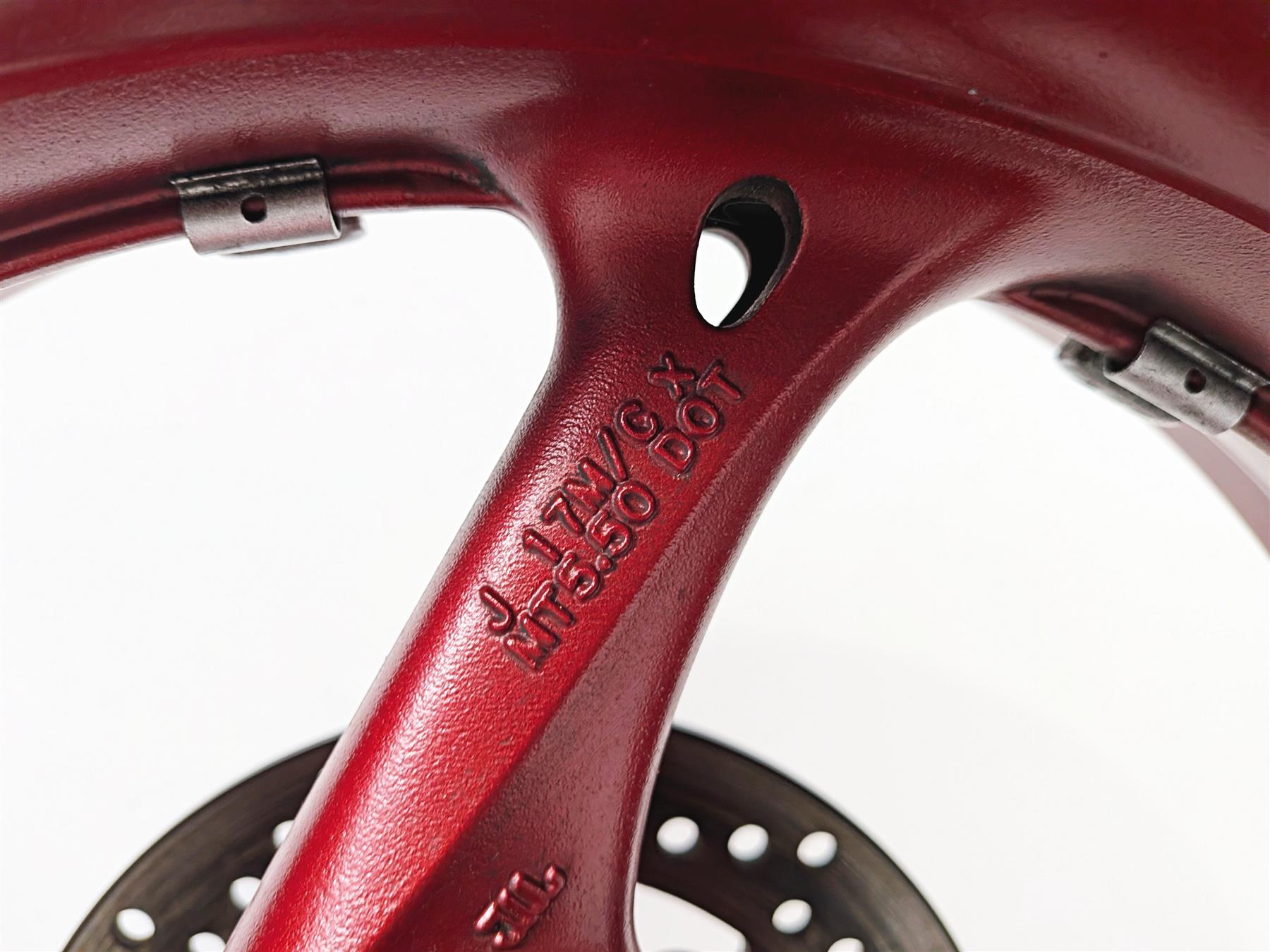 2024 Suzuki GSXR600 Straight Rear Wheel Rim Red 17x5.5 64111-14J00 {{ shop.shopifyCountryName }} - Mototech271