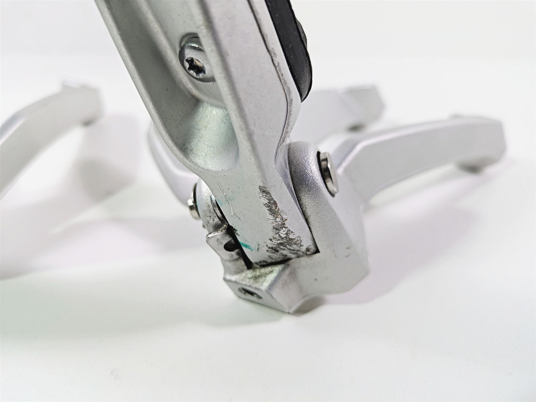 2024 Triumph Tiger 900 GT Rear Passenger Footpeg Rest Set T2082284 T2082359 {{ shop.shopifyCountryName }} - Mototech271