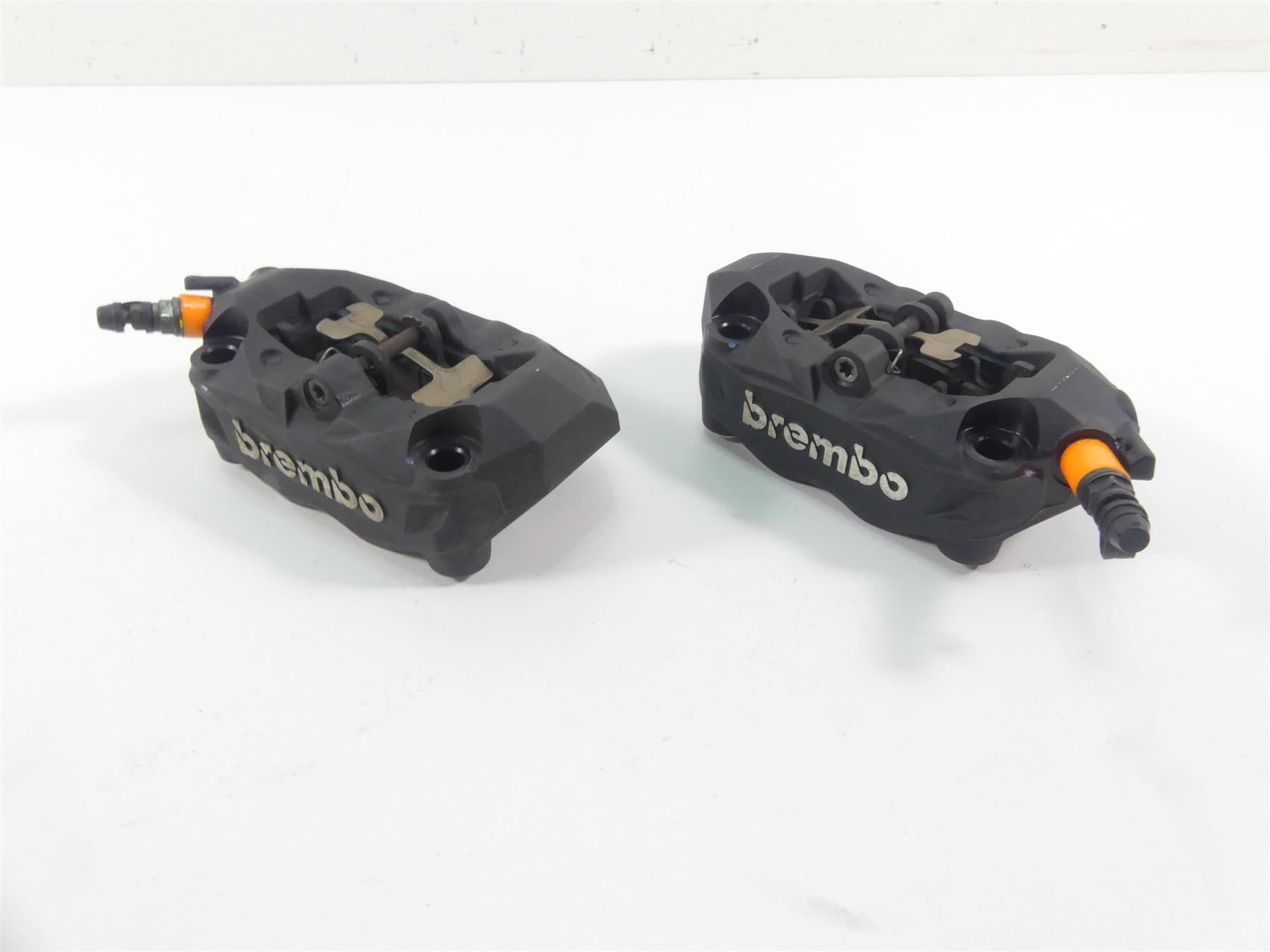 2021 Aprilia Tuono 660 RS660 Front Brembo 100mm Brake Calipers 2B006451 2B006452 {{ shop.shopifyCountryName }} - Mototech271