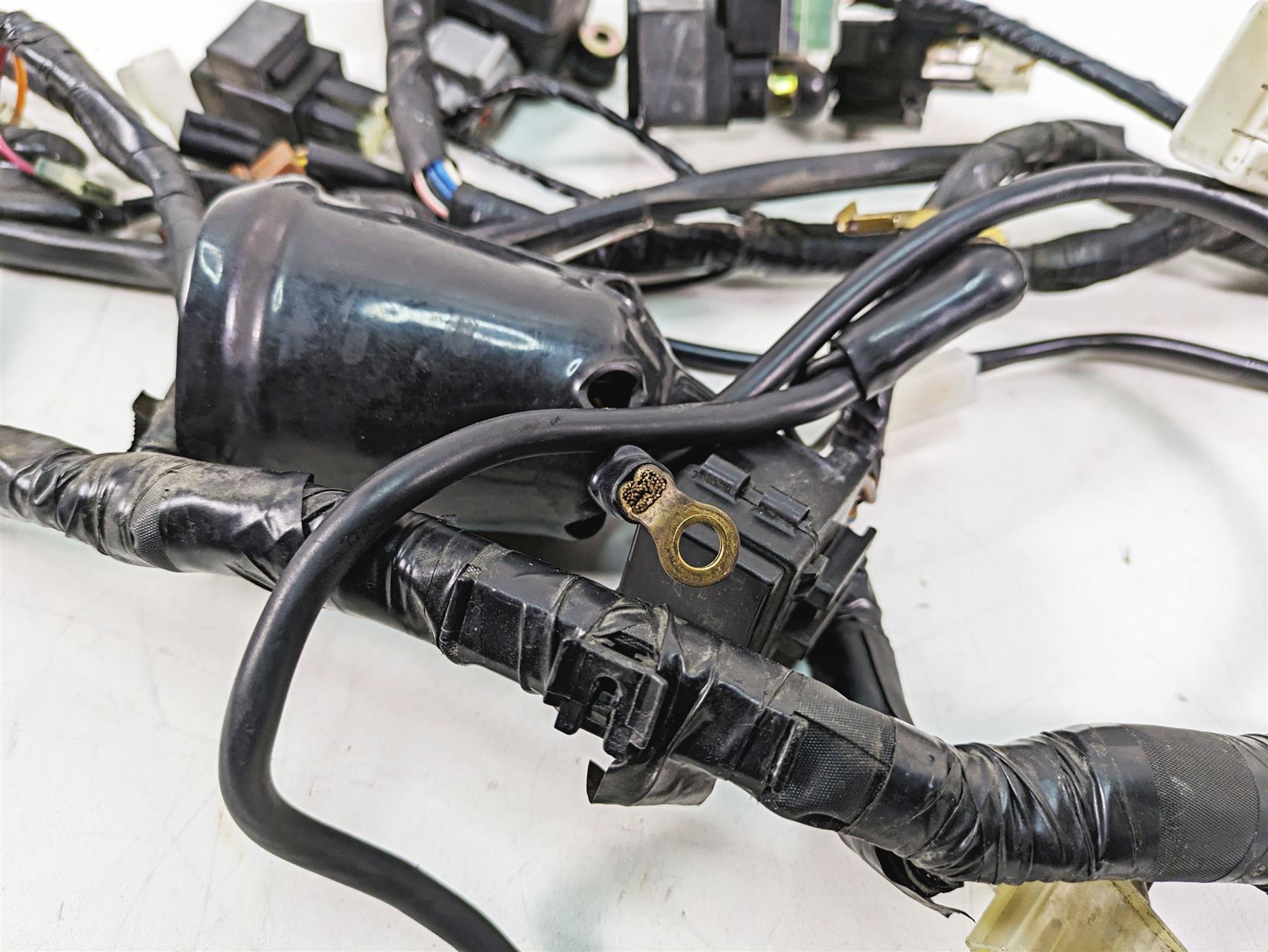 2002 Yamaha FZ1 FZS1000 Fazer Main Wiring Harness Loom - No Cuts 5LV-82590-10-00 {{ shop.shopifyCountryName }} - Mototech271