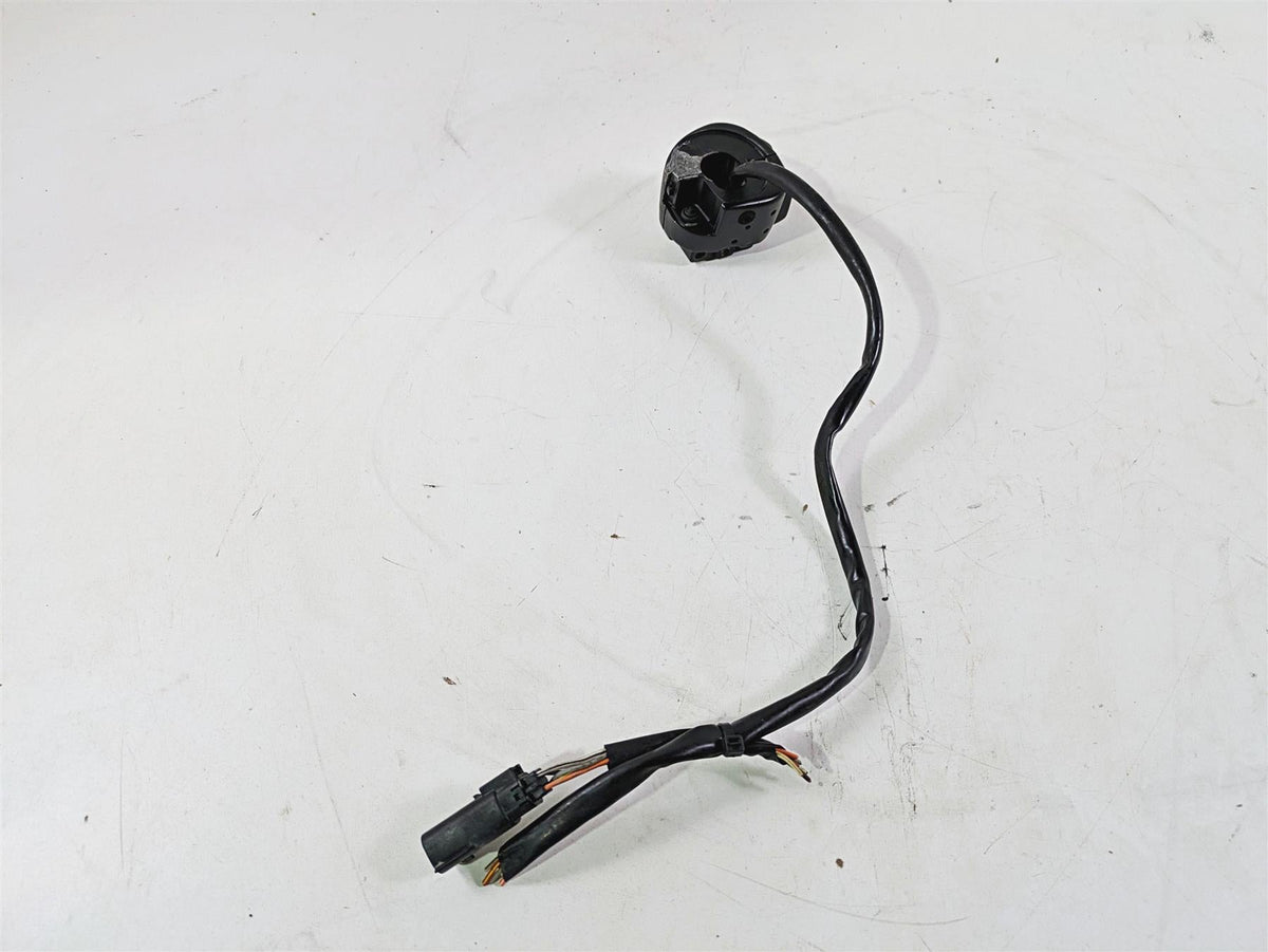 2013 Harley VRSCF Muscle Rod Right Hand Control Switch - Read 71684-06A {{ shop.shopifyCountryName }} - Mototech271