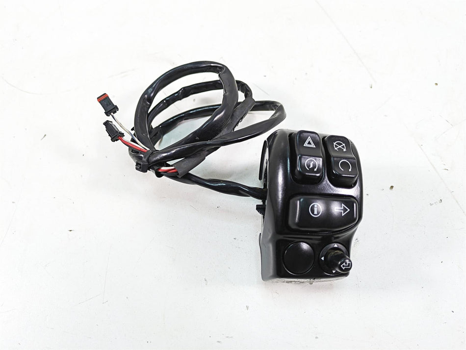 2019 Harley Touring FLHX Street Glide Right Hand Control Switch 71500129C {{ shop.shopifyCountryName }} - Mototech271