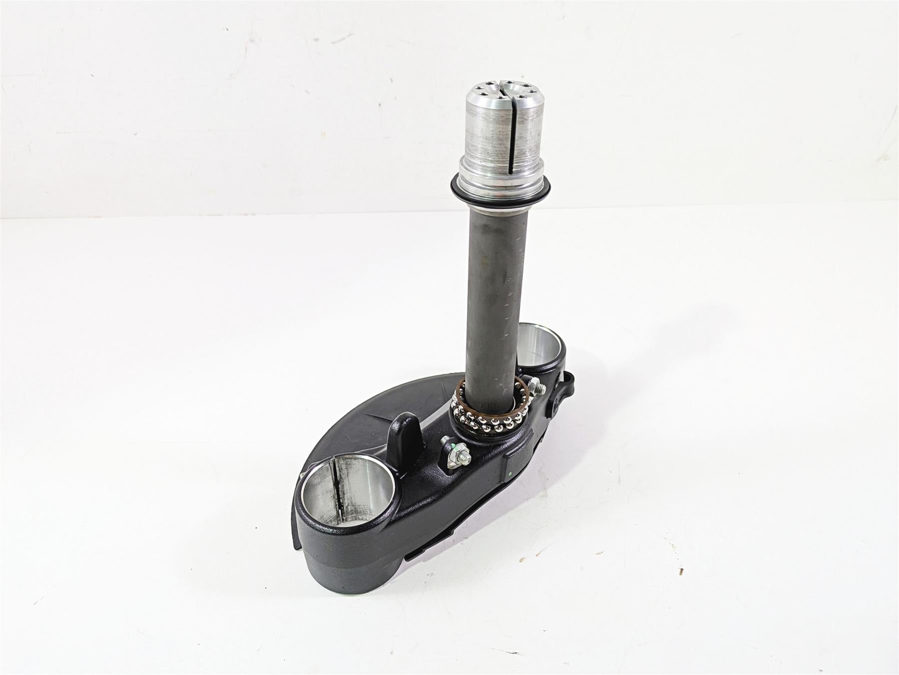 2019 Ducati Supersport 939 S Lower Triple Tree Steering Clamp 34220991AB {{ shop.shopifyCountryName }} - Mototech271