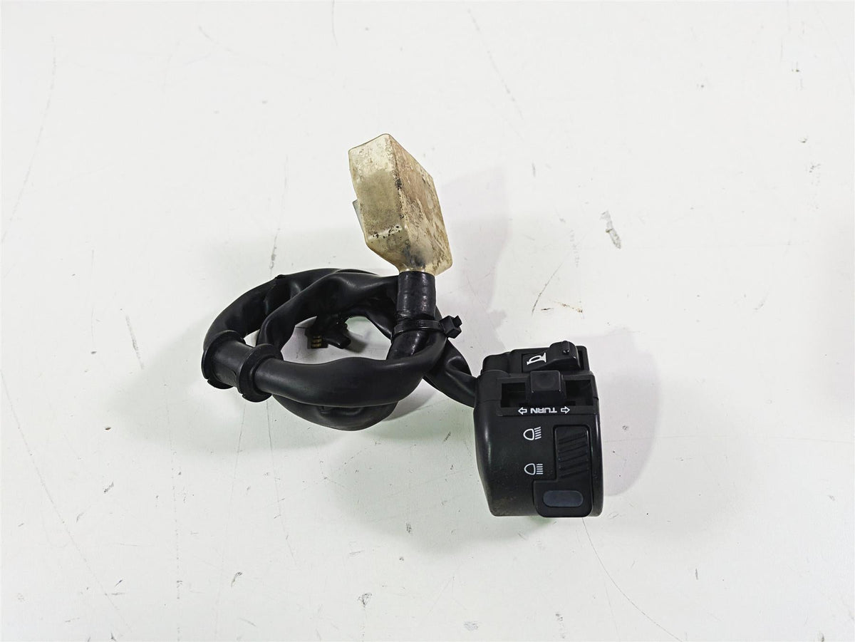 2017 Honda CBR600RR Left Hand Blinker Light Control Switch 35200-MJC-A01 {{ shop.shopifyCountryName }} - Mototech271