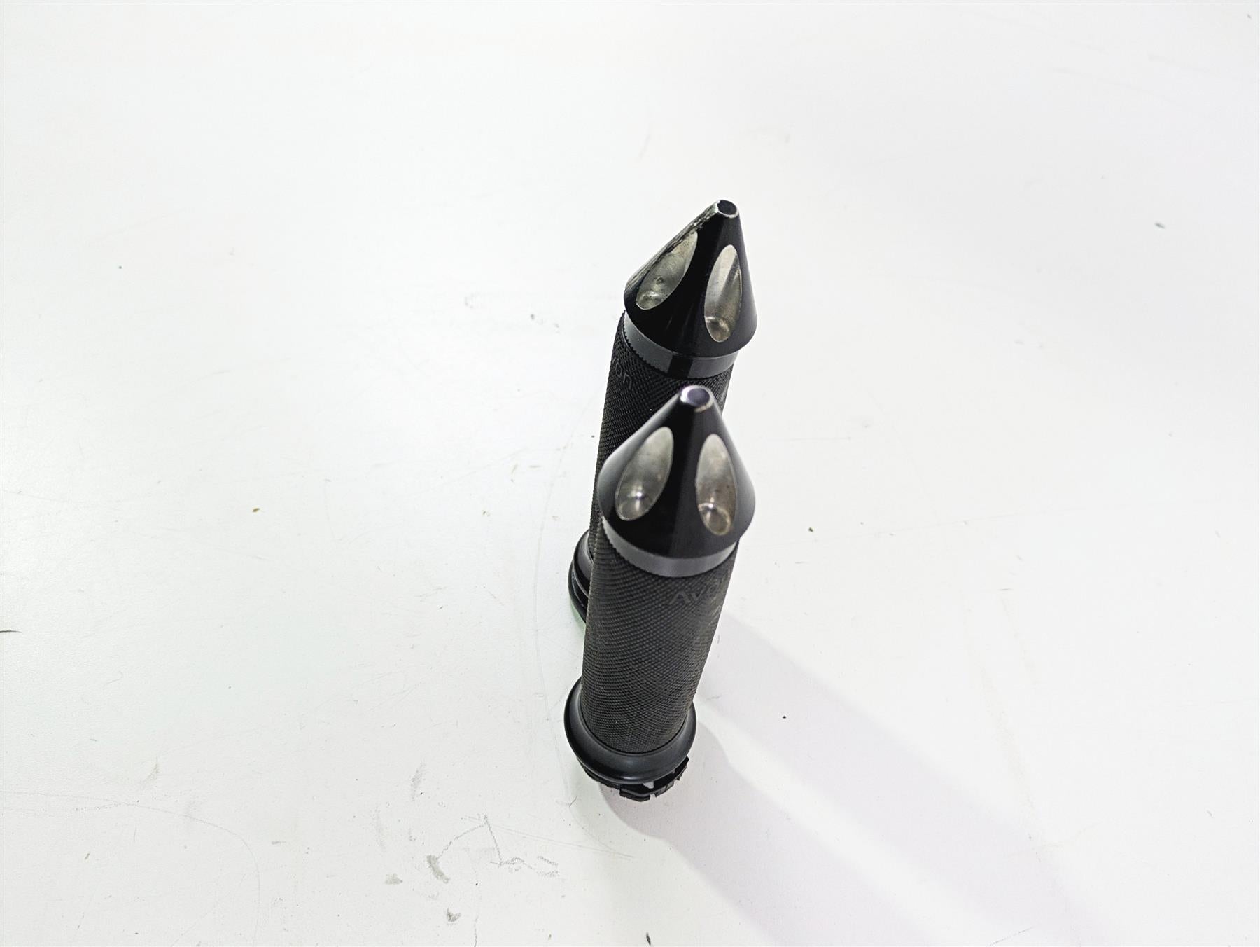 2001 Harley Touring FLHX Street Glide Avon Spike Hand Grip Set Grips 61-0387 {{ shop.shopifyCountryName }} - Mototech271
