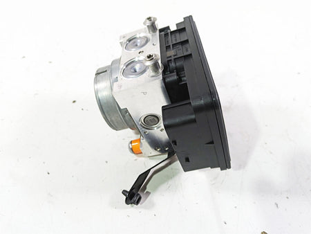2017 BMW S1000R K47 Abs Brake Pump Pressure Unit Module 34518566956 8566955 {{ shop.shopifyCountryName }} - Mototech271