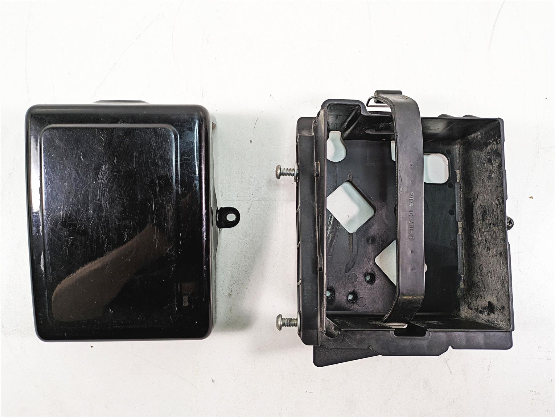 2012 Harley FLD Dyna Switchback Battery Tray Carrier Stay & Cover 70379-06B {{ shop.shopifyCountryName }} - Mototech271
