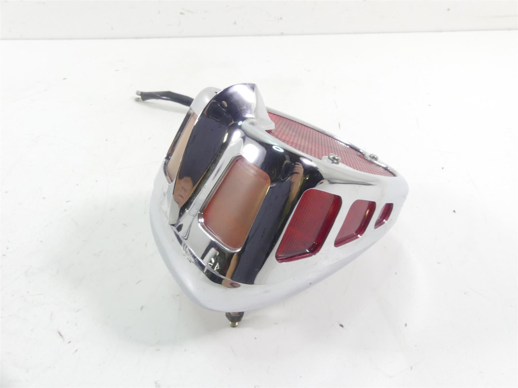 2001 Yamaha XV1600 Road Star Taillight Tail Light + Chrome Cover 4WM-84700-00-00 {{ shop.shopifyCountryName }} - Mototech271