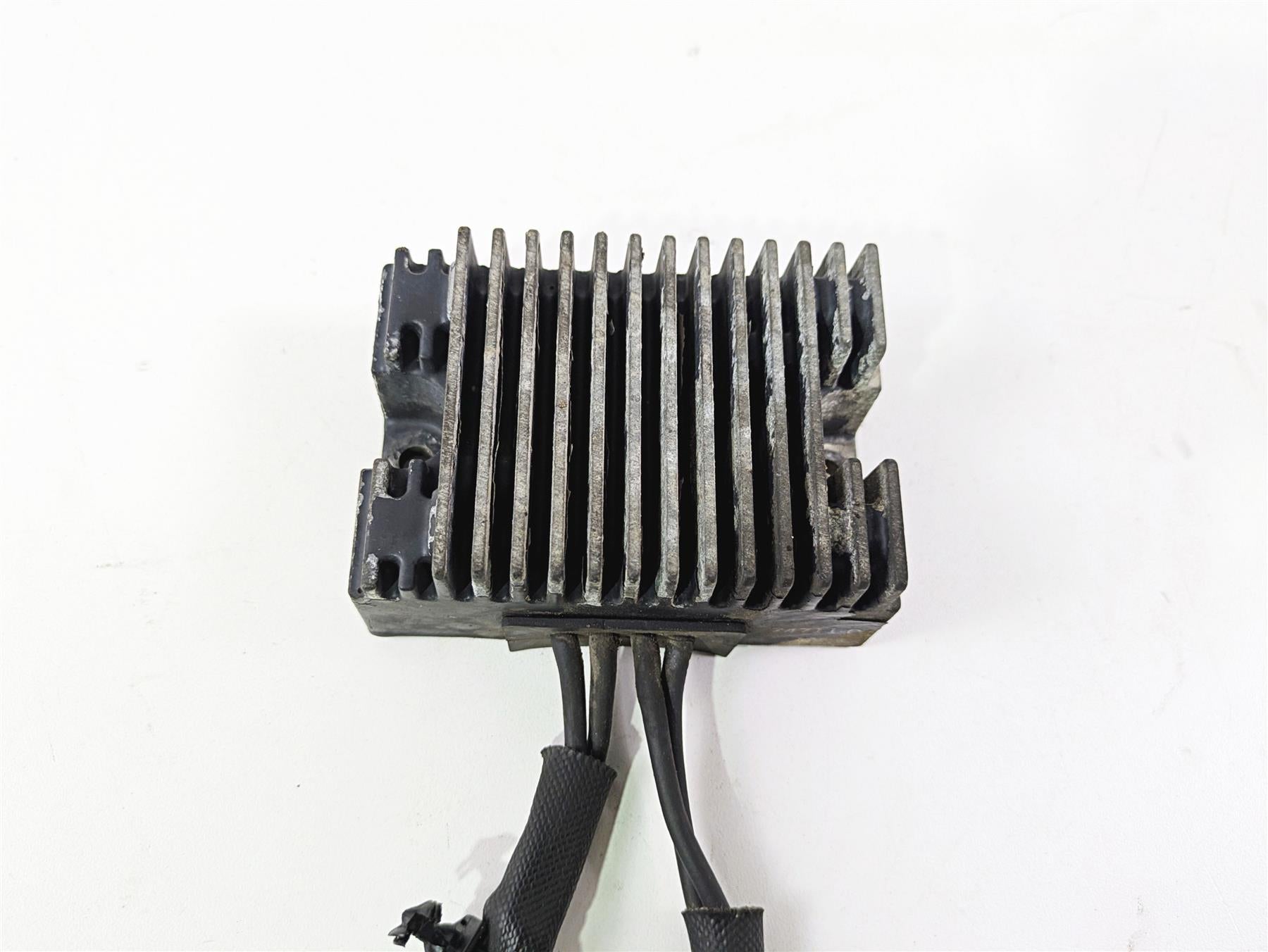 2009 Harley XR1200 Sportster Rectifier Voltage Regulator 74711-08 {{ shop.shopifyCountryName }} - Mototech271