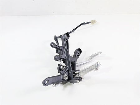 2023 Yamaha MT10 MTN1000 Right Front Footpeg & Brake Pedal B67-27443-10-00 {{ shop.shopifyCountryName }} - Mototech271