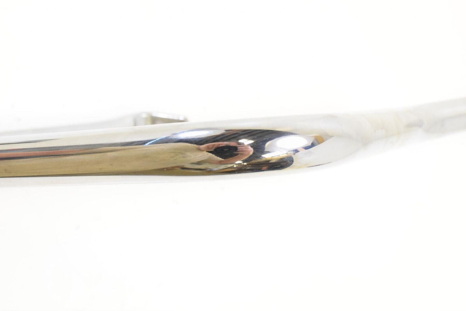 2016 Harley Touring FLHTCU Electra Glide Right Side Saddlebag Guard Bar 90200499 {{ shop.shopifyCountryName }} - Mototech271