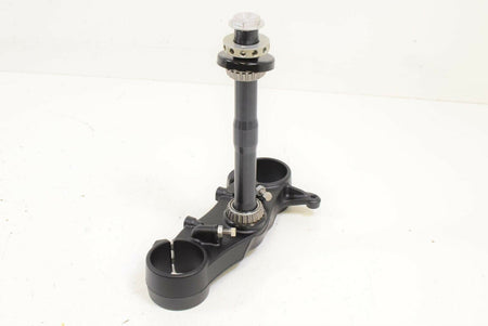 2015 KTM 1290 Super Duke R Lower Triple Tree Steering Yoke Clamp 6130103202933S {{ shop.shopifyCountryName }} - Mototech271