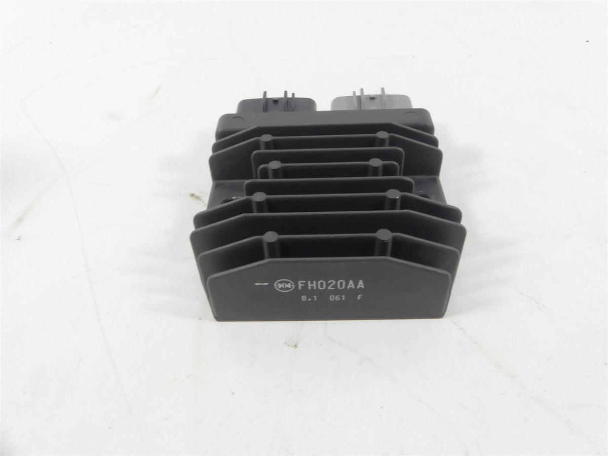 2018 Ducati Panigale 1100 V4 S Rectifier Voltage Regulator 54040301B FH020AA {{ shop.shopifyCountryName }} - Mototech271