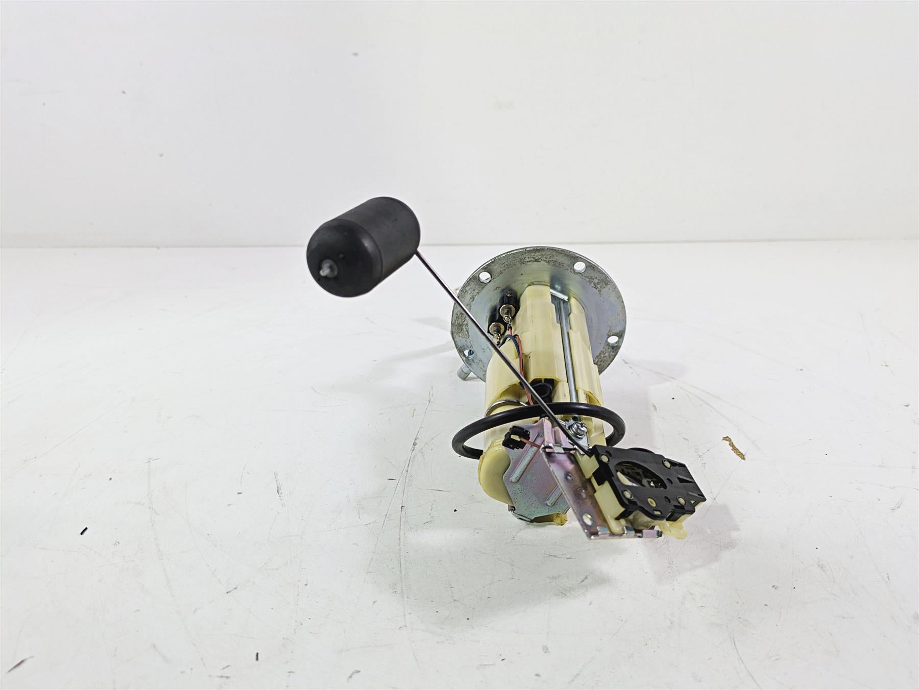 2008 Suzuki GSXR600 Fuel Gas Petrol Pump Mitsubishi 14K Tested 15100-37H00 {{ shop.shopifyCountryName }} - Mototech271