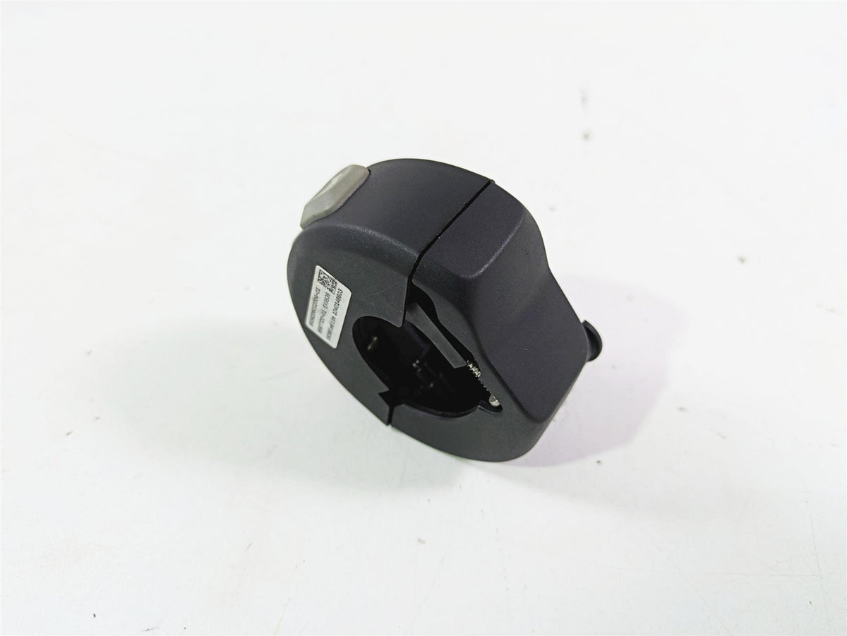 2017 BMW F800GS Adv K75 Right Hand Control Switch Grip Heater 61318567720 {{ shop.shopifyCountryName }} - Mototech271