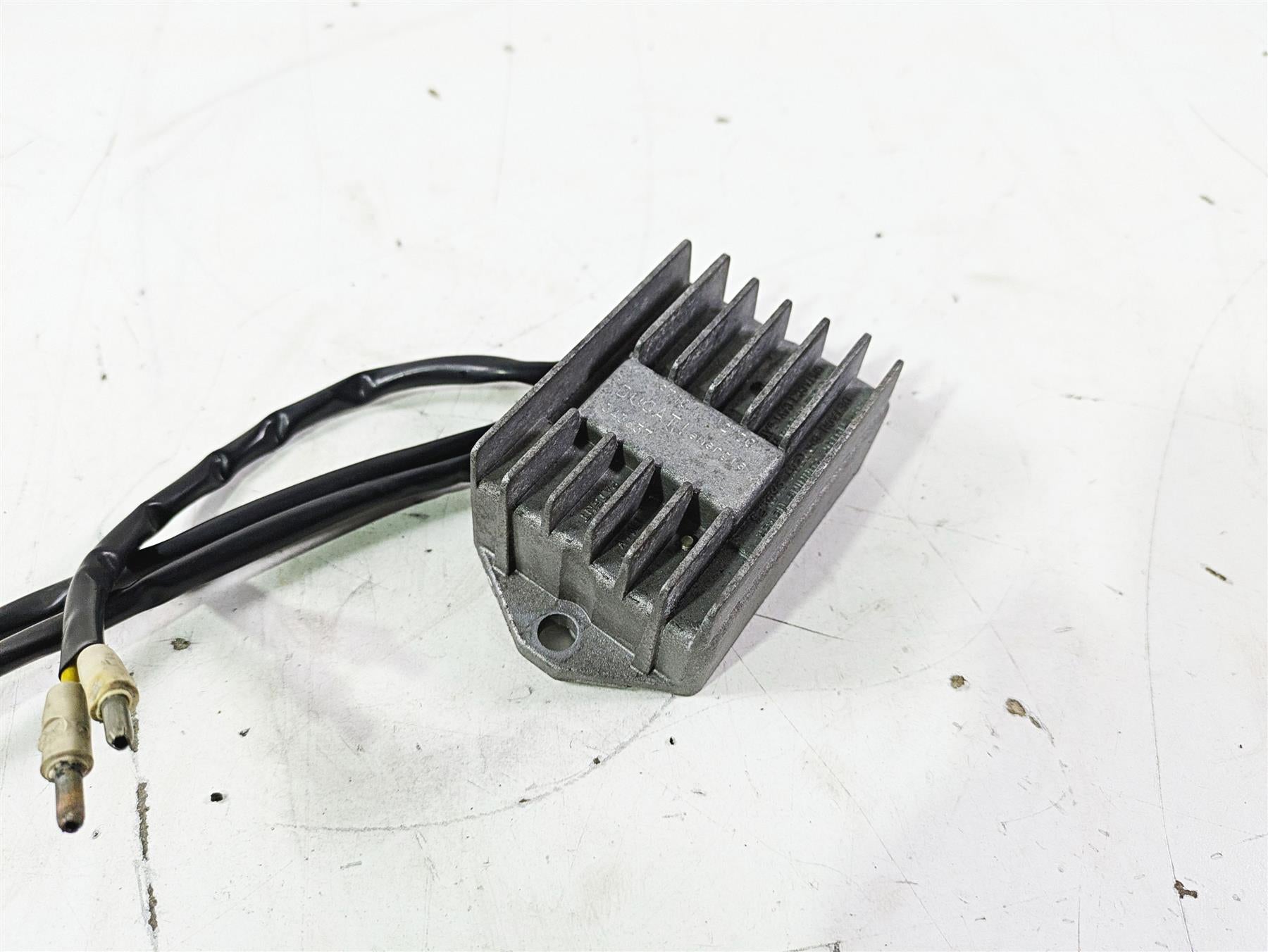 1998 Moto Guzzi California 1100 EV Rectifier Voltage Regulator GU37703805 {{ shop.shopifyCountryName }} - Mototech271