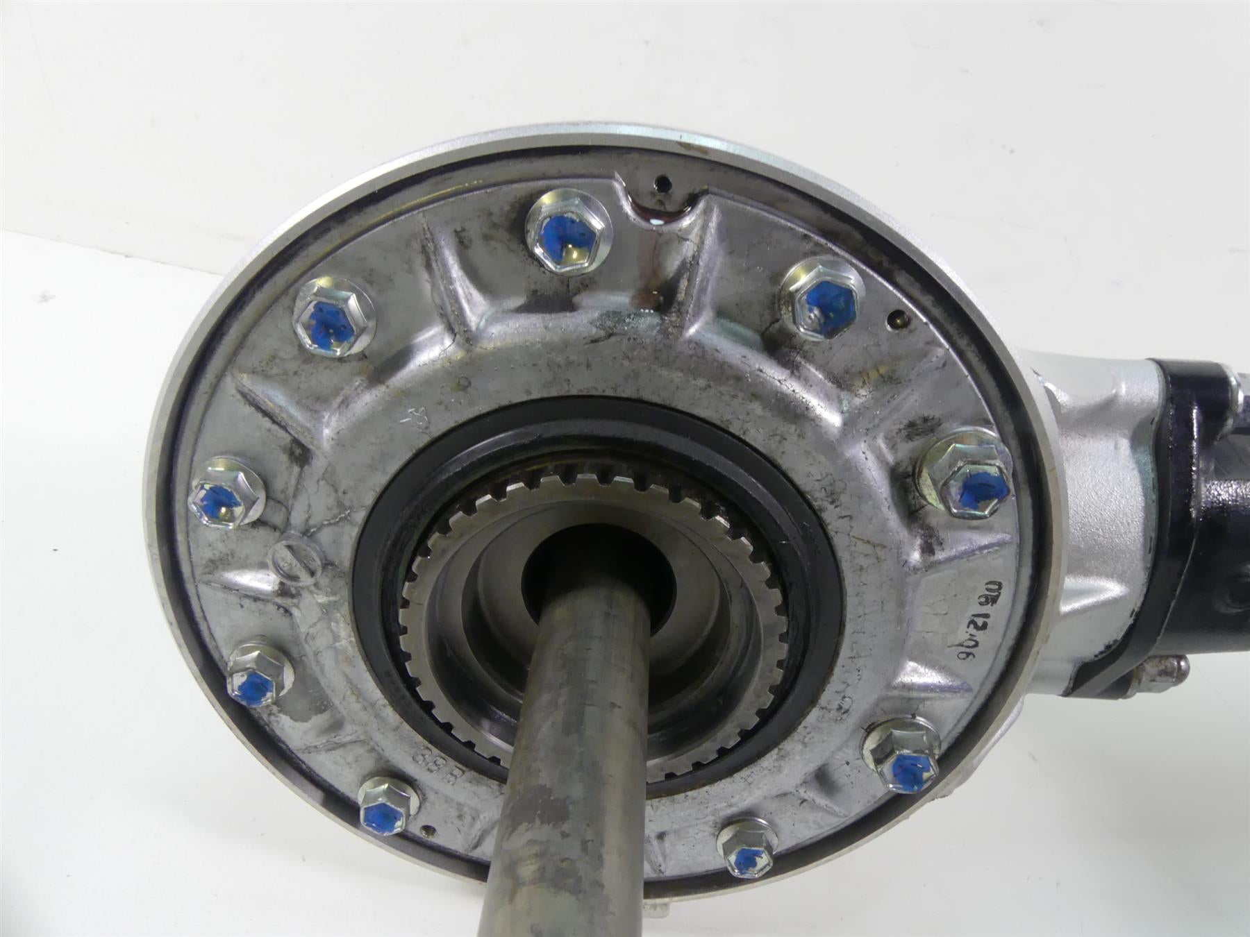 2007 Suzuki M109R VZR1800 Boulevard Swingarm Differential Drive Shaf 27300-48811 {{ shop.shopifyCountryName }} - Mototech271