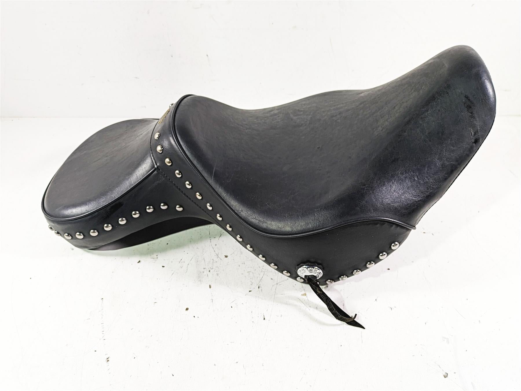 2002 Harley FLSTC Softail Heritage Studded Duo Seat Saddle {{ shop.shopifyCountryName }} - Mototech271